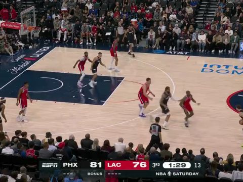 NBA常规赛：太阳vs快船第3节英文原声回放