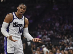 威少替补砍6分创生涯出场新低！赛季三场首发场均24.3分11.3板8.3助