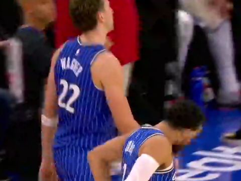 凯尔特人vs魔术第3节英文原声回放