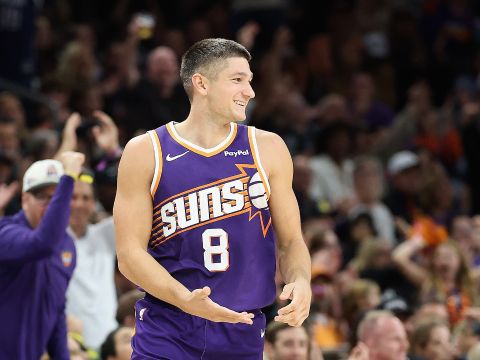 阿伦vs鹈鹕集锦 狂轰42分10记三分创生涯单场三分新高