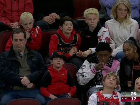 NBA常规赛：马刺vs公牛第1节中文解说回放