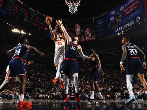 老鹰vs快船 克雷伊奇轰28分哈登空砍35+10+11错失绝平三分