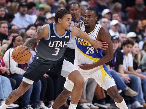 步行者128-152爵士 爵士全民皆兵8人得分上双大胜步行者