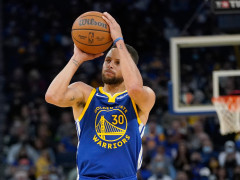 因生病缺席三场比赛！勇士主帅：库里本场比赛将不受出场时间限制