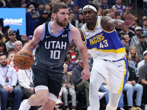 米凯卢克vs步行者集锦 全场拿下20+4+4全面数据投篮10中8仅投丢2球