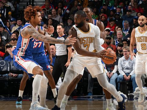 凯尔特人vs76人精华回放 杰伦-布朗大战马克西乌布雷补篮绝杀