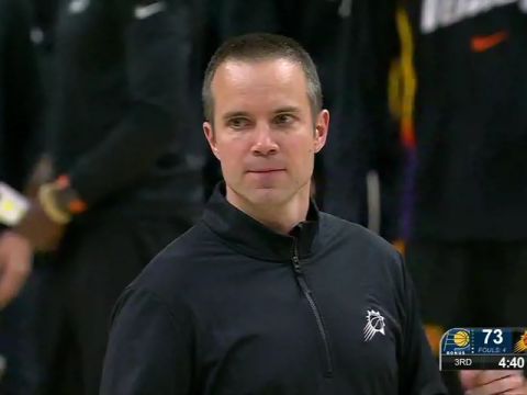 NBA常规赛：步行者vs太阳第3节英文原声回放