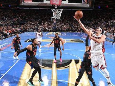 [哈克斯个人集锦]全面！哈克斯vs尼克斯拿下23+9+7集锦