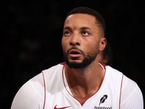 [鲍威尔个人集锦]疯狂飙进8记三分快船后悔！鲍威尔vs尼克斯砍38+5集锦