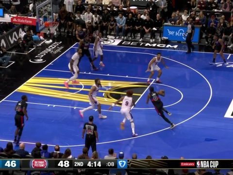 格林vs76人集锦 拿下21+9全面表现助球队守护主场