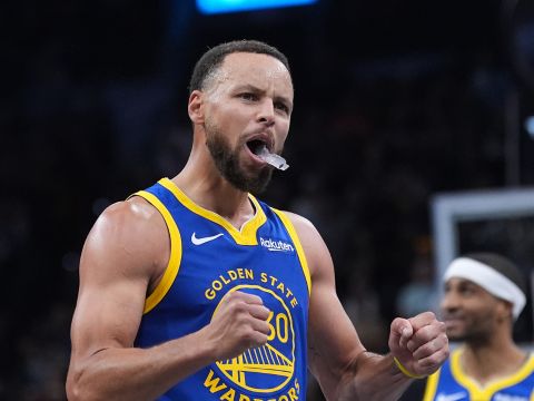 库里vs马刺集锦 连场轰下49分生涯之夜上演罚球准绝杀