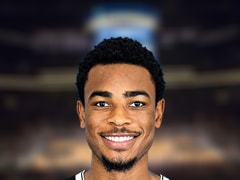 NBA每日盖帽王：尼古拉斯·克拉克斯顿4盖帽(2025年11月17日)