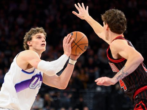 马尔卡宁vs公牛集锦 天神下凡轰下47+7率队拿下胜利