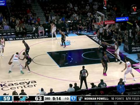 NBA常规赛：尼克斯vs热火第3节英文原声回放