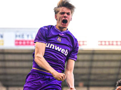 图片报：多特目前对17岁比利时小将德凯特和16岁瑞典小将前锋菲林持续关注