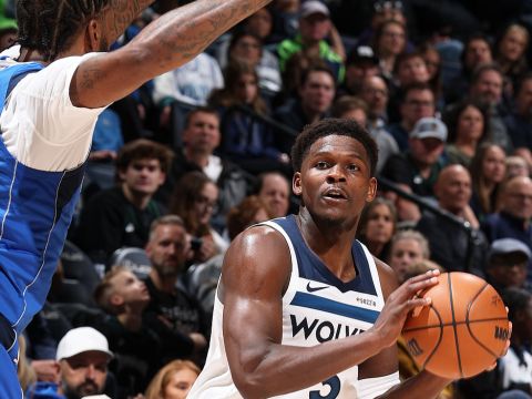 独行侠96-120森林狼 里德替补轰22分森林狼主场轻取独行侠