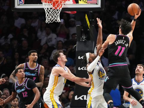 勇士vs热火精华回放 热火六人上双末节发力拒绝逆转轻取勇士