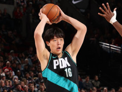 开拓者主帅：杨瀚森今天会获得更多机会，球队正缺少这样的进攻创造者