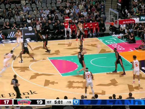 杰伦-约翰逊vs马刺集锦 高效15中10拿到26+12+7全面表现难阻失利