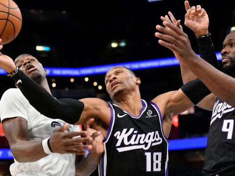 国王96-137灰熊 灰熊队全民皆兵主场拿下41分大胜