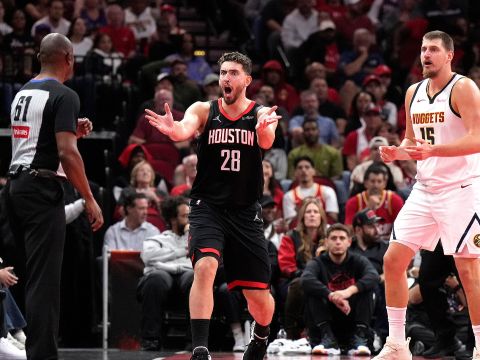 掘金112-109火箭 约基奇34+10+9力压杜兰特13分终结火箭五连胜