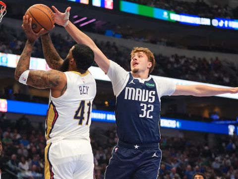 鹈鹕vs独行侠精华回放 弗拉格29+7+5独行侠惊险取胜送鹈鹕八连败