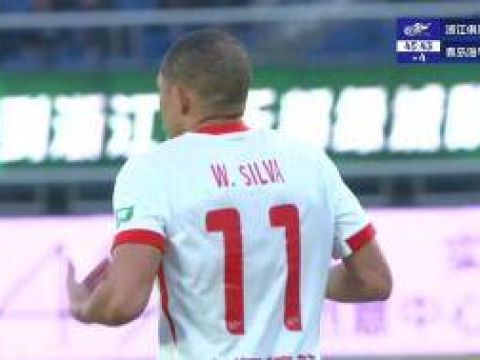 [进球视频]反越位！席尔瓦接长传单刀扳平比分！浙江队1-1青岛海牛！