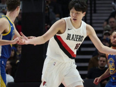 NBA杯小组赛开拓者vs勇士 杨瀚森在上半场未能获得登场机会