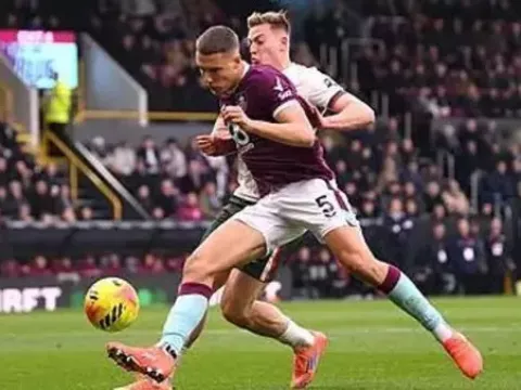 【全场回放】 伯恩利vs切尔西 (刘畅、贺宇)