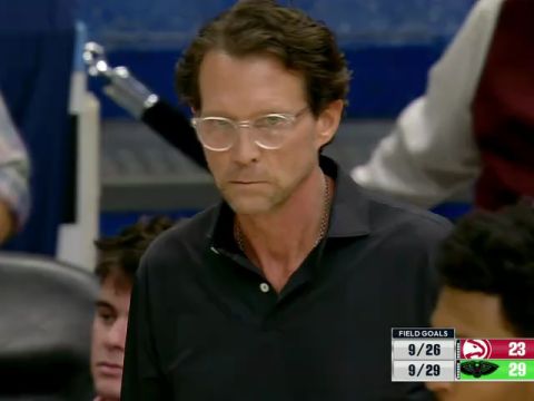 NBA常规赛：老鹰vs鹈鹕第2节英文原声回放