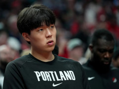 杨瀚森出战17分钟贡献8分4板3助1断1帽！出场时间、出手数和三分都刷新个人生涯纪录