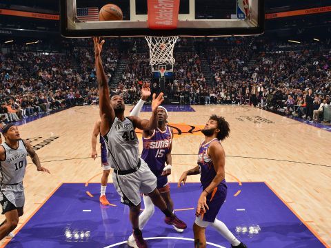 马刺102-111太阳 福克斯空砍26+5难阻布克狄龙疯狂攻击波