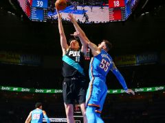 生涯总分超周琦！杨瀚森8分填满数据栏 亚历山大37分复仇开拓者