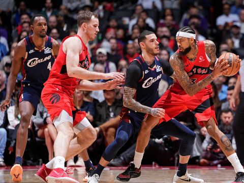 骑士99-110猛龙 英格拉姆37+7力压米切尔17+8猛龙成功捍卫主场