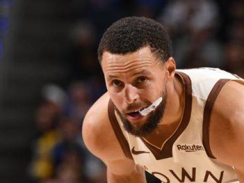 [库里个人集锦]6记三分！库里vs爵士射下31分集锦