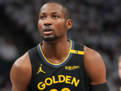 美记：勇士原本计划让库明加参加周日的队内对抗赛，不过库明加最终没有登场