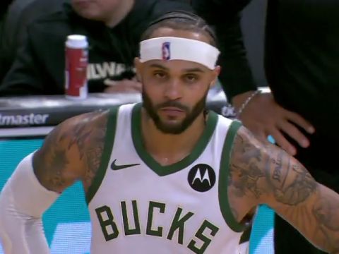 开拓者vs雄鹿英文原声全场回放