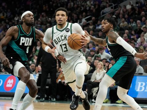 开拓者115-103雄鹿 格兰特35分阿夫迪亚22分开拓者送雄鹿五连败