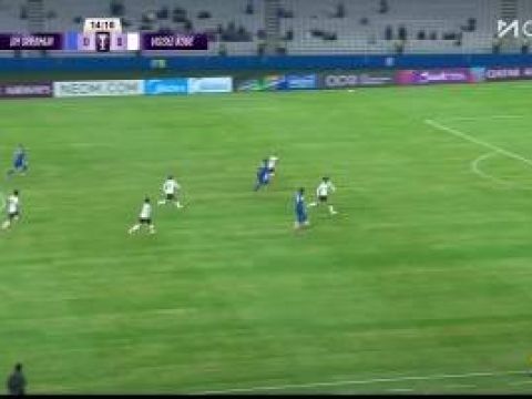 [击中横梁] 申花狂攻！阿苏埃远射击中横梁，这球可惜了