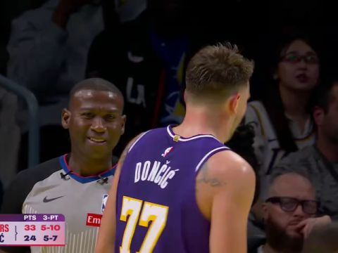 NBA杯小组赛西部B组：快船vs湖人第1节英文原声回放