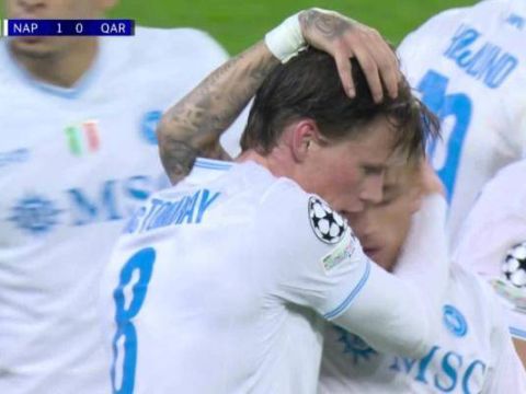 [进球视频]高难度进球！麦克托米奈侧身勾射破门，7分钟内破门+造乌龙