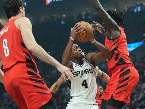 [腾讯全场集锦]🏀马刺淘汰开拓者 福克斯37+6+8 阿夫迪亚37+6+8 小杨1分钟1板