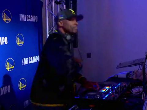 NBA杯小组赛：火箭vs勇士第1节英文原声回放