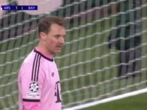 [进球视频] 诺伊尔出击失误送超级空门！马丁内利笑纳大礼！枪手3-1领先拜仁