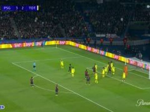 [进球视频]热刺后防盯人不紧！帕乔乱战中破门，巴黎4-2领先热刺！