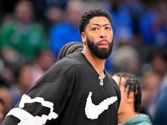 美记：若戴维斯完成交易，预计他会与经纪公司提出提前续约要求