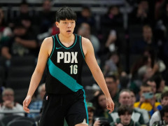 杨瀚森NBA杯首秀！杨瀚森在比赛最后一分钟替补登场，投篮1投0中得到1个板