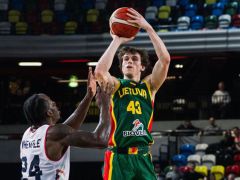 比麦迪时刻更疯狂！立陶宛后卫9秒轰9分：连进3记三分绝杀英国