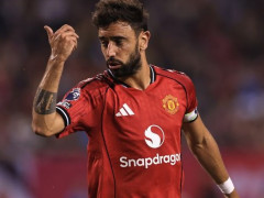 TA：明年夏天曼联中场球员b费会面临留队或者离开的局面