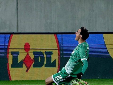 [爱奇艺全场集锦]欧联-斯塔尼奇帽子戏法！卢多戈雷茨3-2塞尔塔